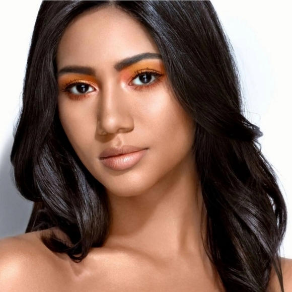 NIB $32 Huda Beauty Obsessions Eyeshadow Palette 9 Shades - Picture 4 of 10